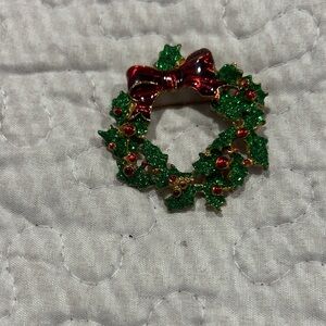 Festive Christmas Wreath Brooch